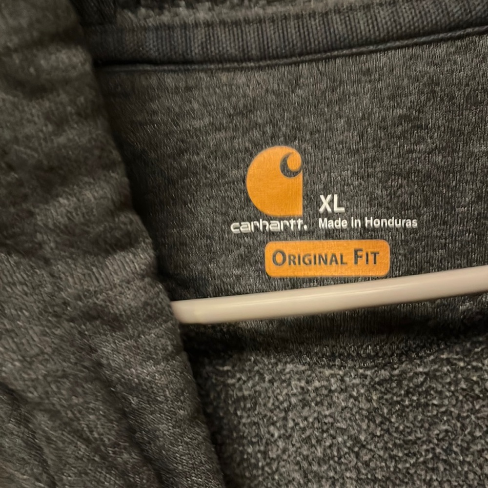 I’m selling a a hoodie, brand new worn at one time